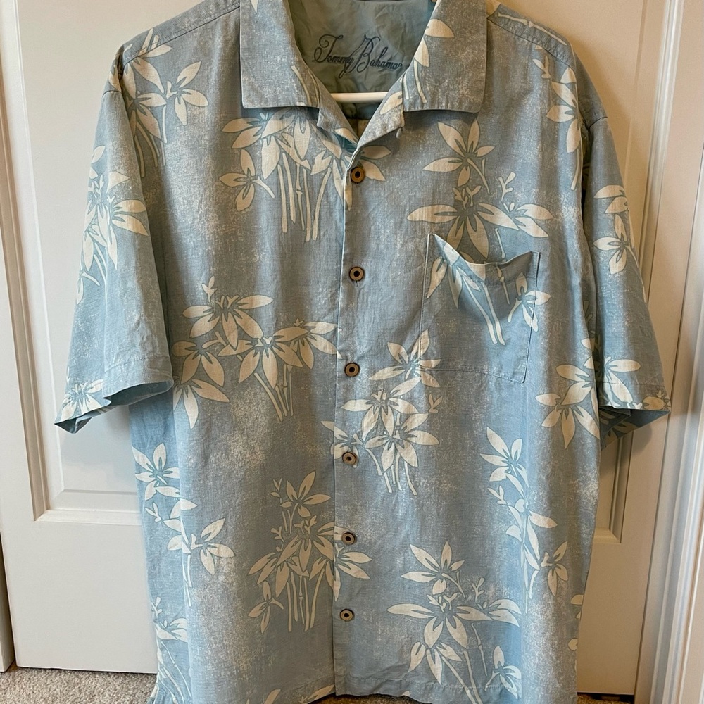 Men’s Tommy Bahama XL Button Down Shirt
